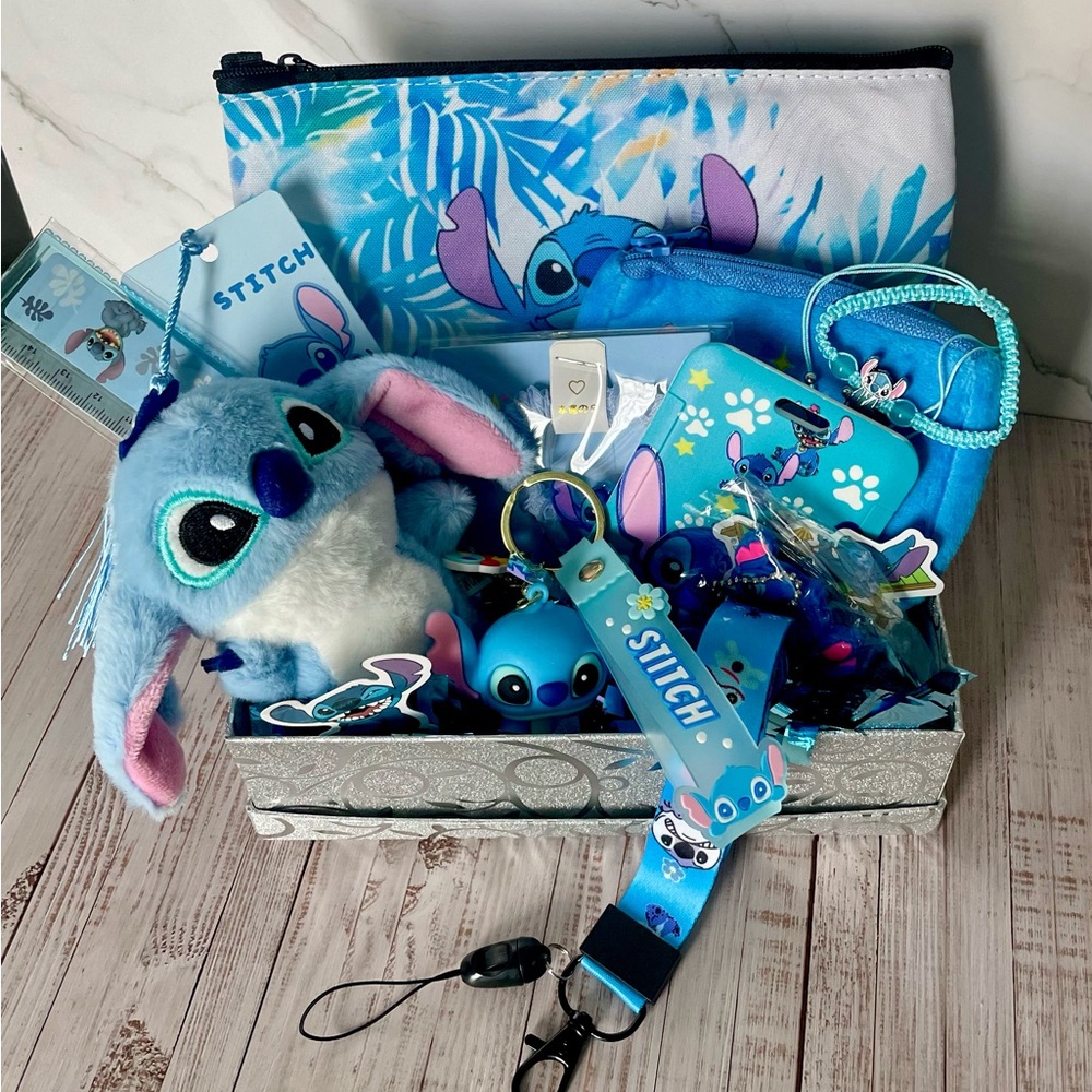 💙 NEW 12 Piece Blue LILO and Stitch Plushie Keychain Gift Set